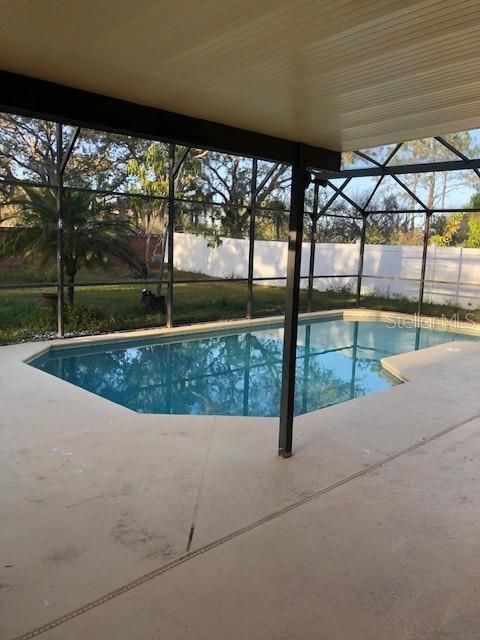 For Sale: $515,000 (7 beds, 4 baths, 2664 Square Feet)