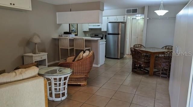 For Sale: $120,000 (1 beds, 1 baths, 480 Square Feet)