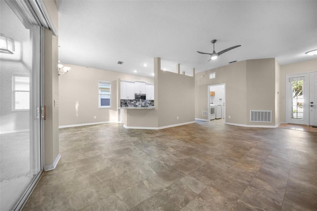 出租: $2,300 (3 贝兹, 2 浴室, 1645 平方英尺)