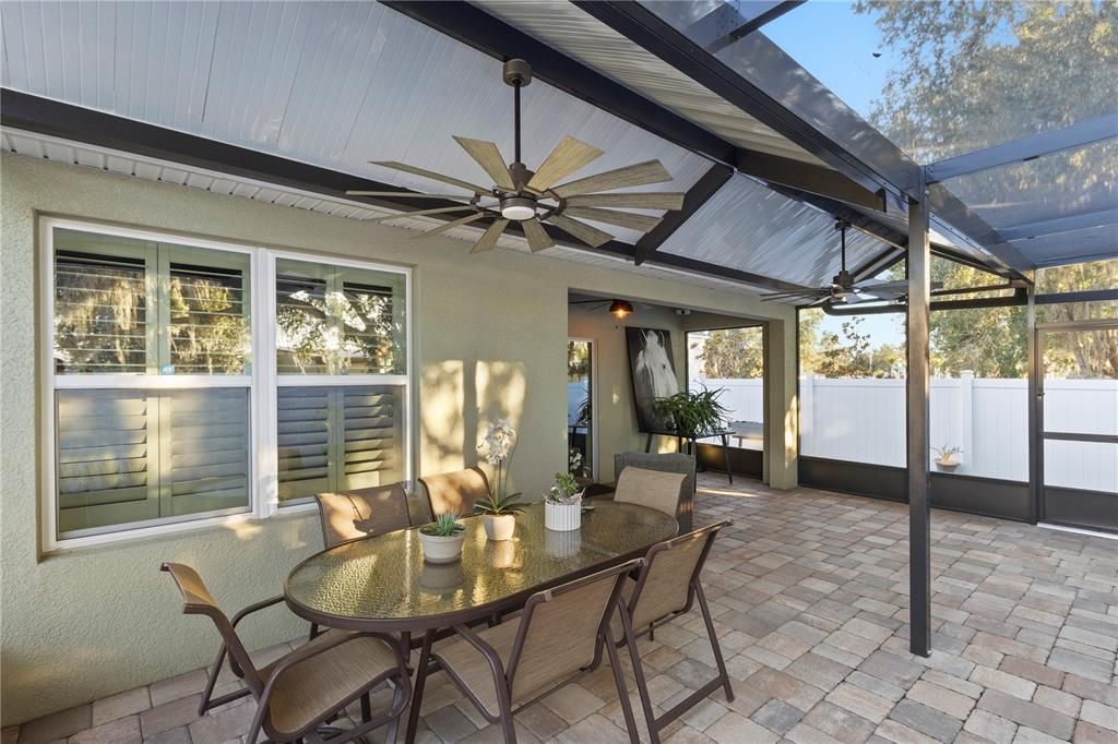 合同活跃: $359,900 (3 贝兹, 2 浴室, 1516 平方英尺)