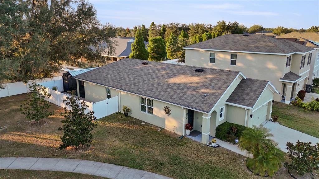 合同活跃: $359,900 (3 贝兹, 2 浴室, 1516 平方英尺)