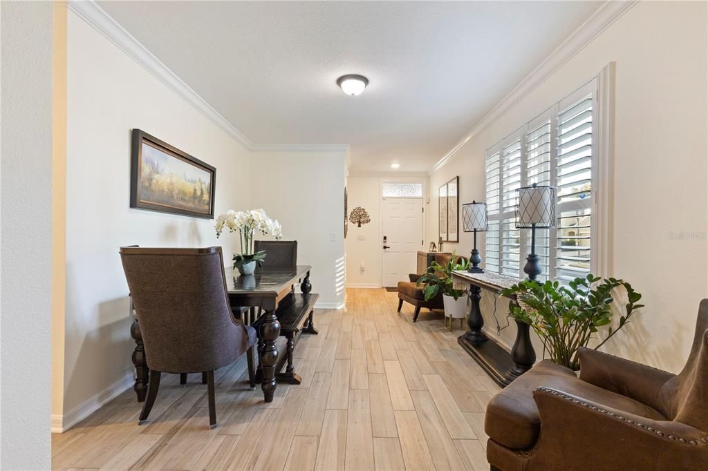 合同活跃: $359,900 (3 贝兹, 2 浴室, 1516 平方英尺)