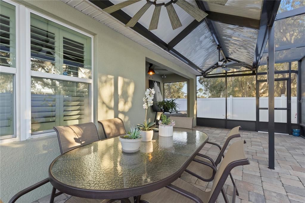 合同活跃: $359,900 (3 贝兹, 2 浴室, 1516 平方英尺)