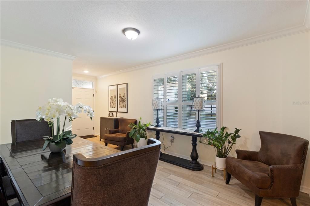 合同活跃: $359,900 (3 贝兹, 2 浴室, 1516 平方英尺)