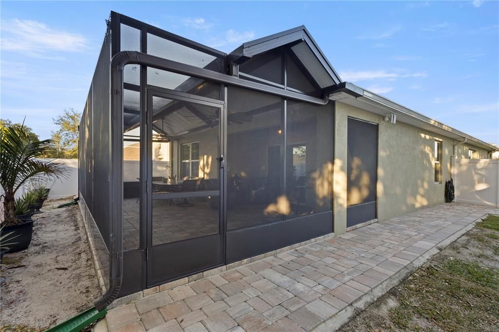 合同活跃: $359,900 (3 贝兹, 2 浴室, 1516 平方英尺)