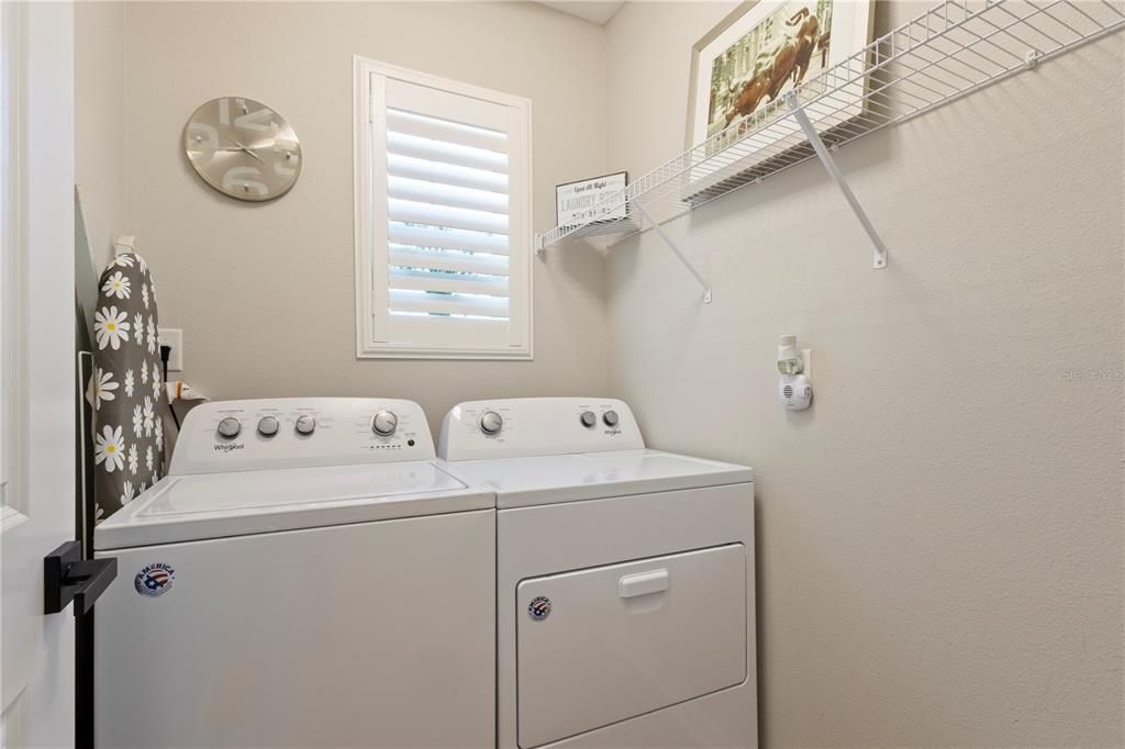 合同活跃: $359,900 (3 贝兹, 2 浴室, 1516 平方英尺)