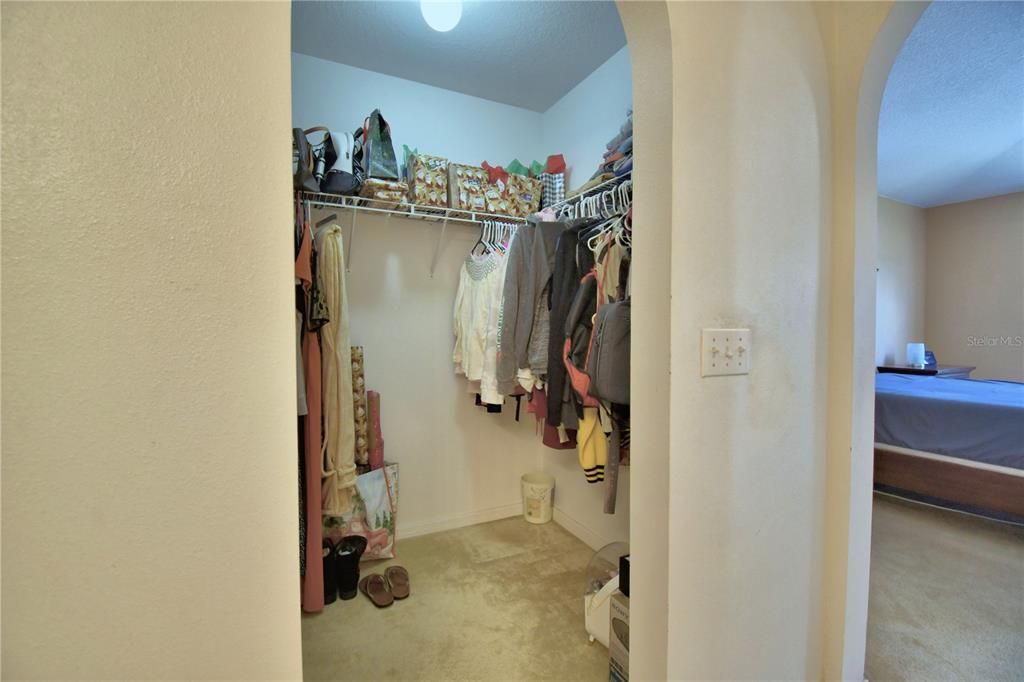 待售: $399,000 (4 贝兹, 2 浴室, 2824 平方英尺)