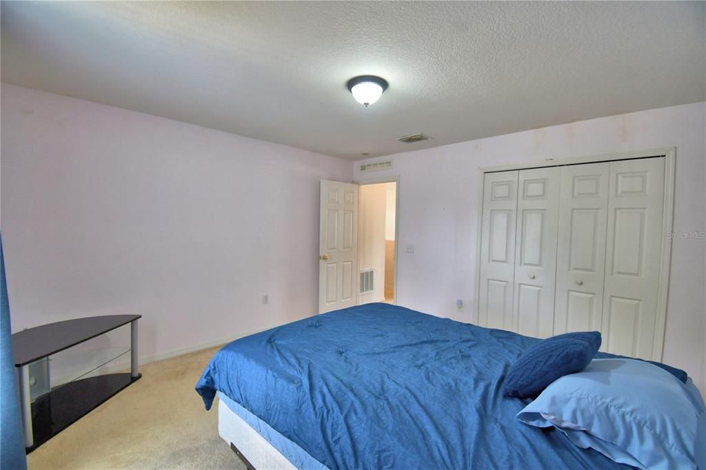 待售: $399,000 (4 贝兹, 2 浴室, 2824 平方英尺)