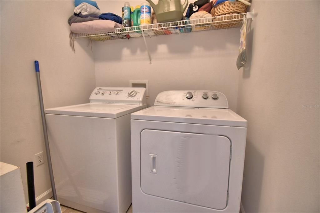 待售: $399,000 (4 贝兹, 2 浴室, 2824 平方英尺)