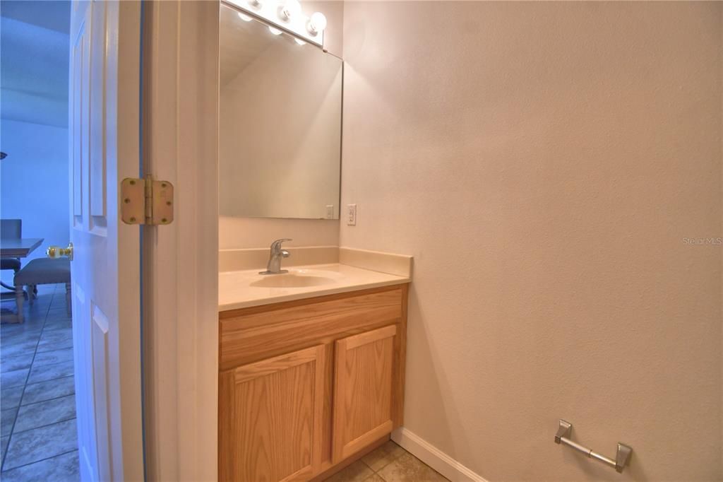 待售: $399,000 (4 贝兹, 2 浴室, 2824 平方英尺)