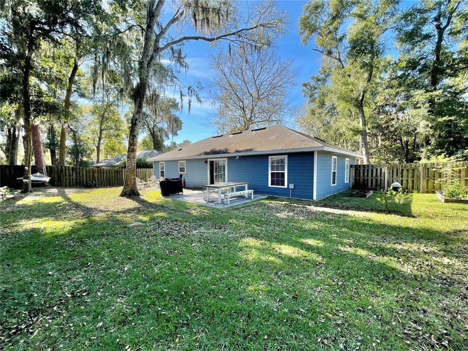 For Sale: $324,900 (3 beds, 2 baths, 1366 Square Feet)