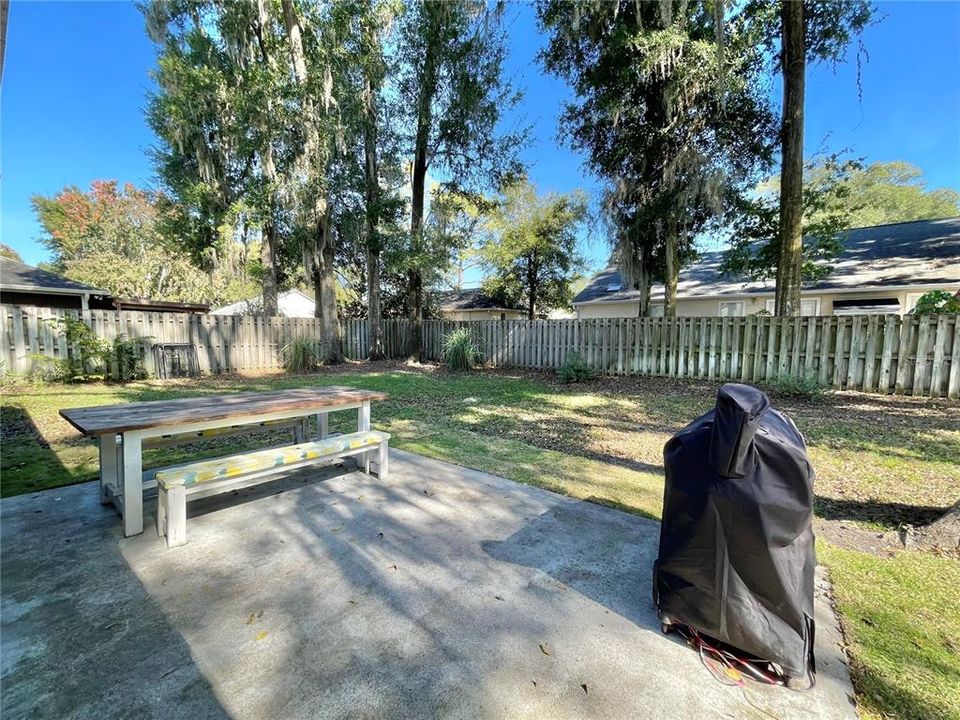 For Sale: $324,900 (3 beds, 2 baths, 1366 Square Feet)