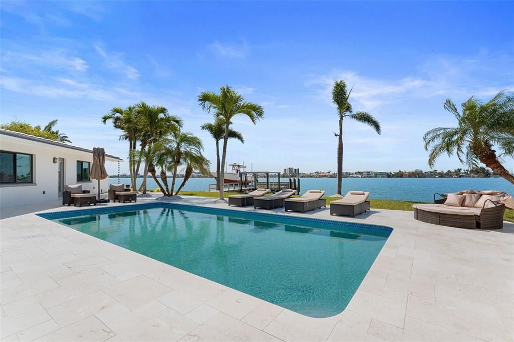 For Sale: $2,345,000 (4 beds, 3 baths, 2494 Square Feet)