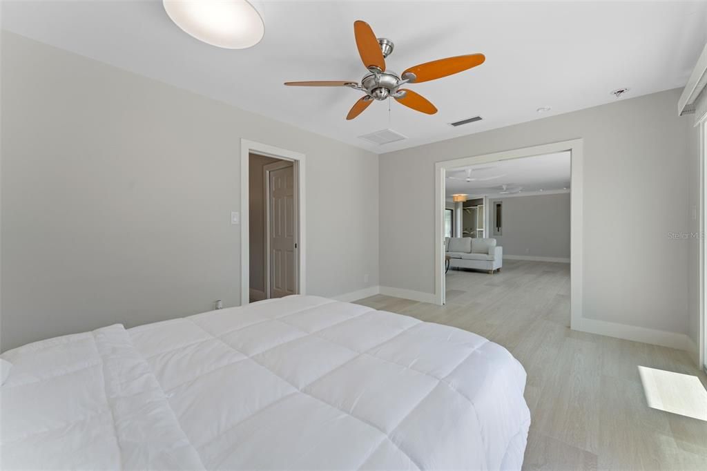 For Sale: $2,345,000 (4 beds, 3 baths, 2494 Square Feet)