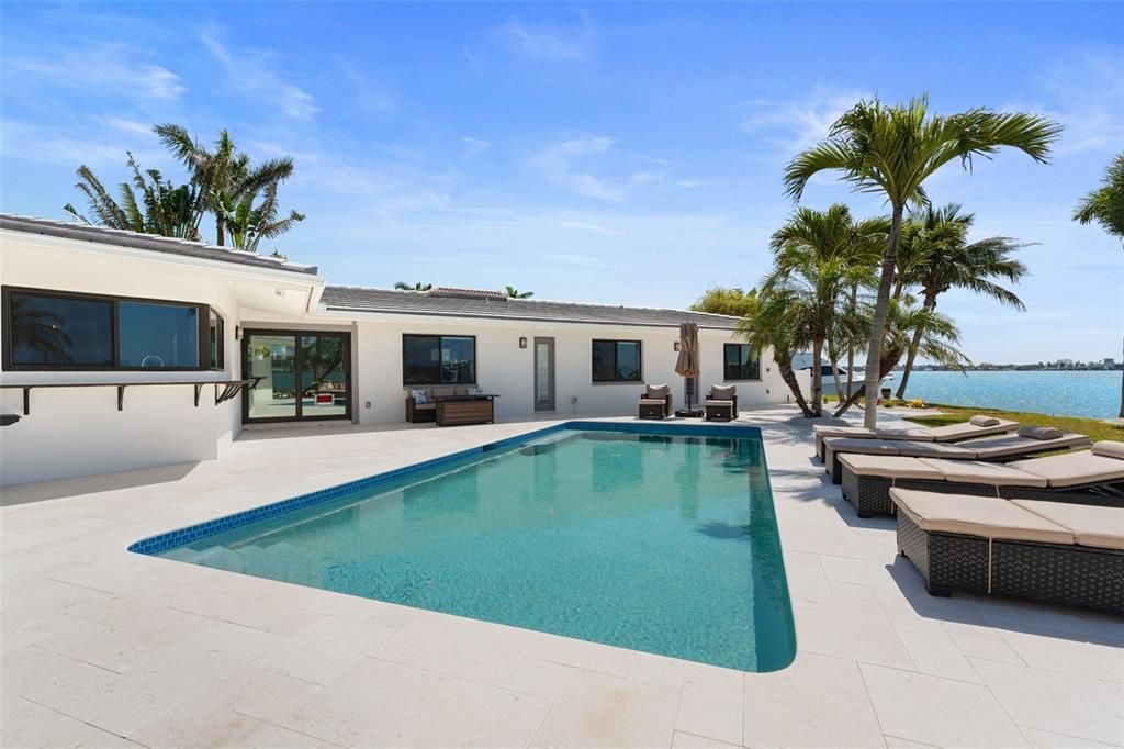 For Sale: $2,345,000 (4 beds, 3 baths, 2494 Square Feet)