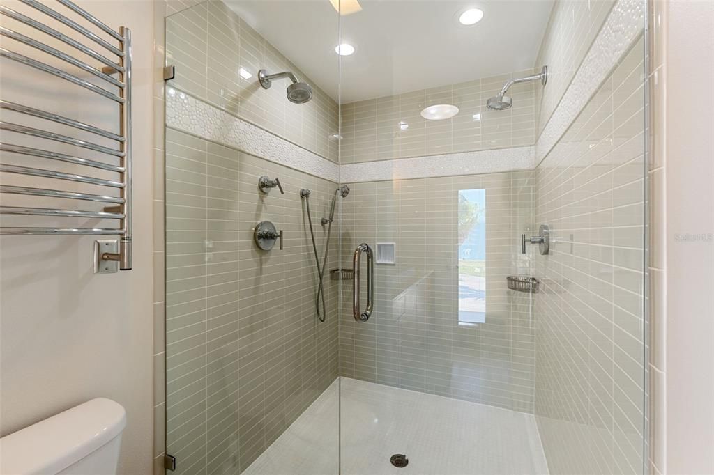 For Sale: $2,345,000 (4 beds, 3 baths, 2494 Square Feet)