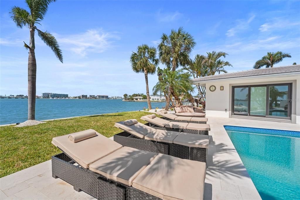 For Sale: $2,345,000 (4 beds, 3 baths, 2494 Square Feet)