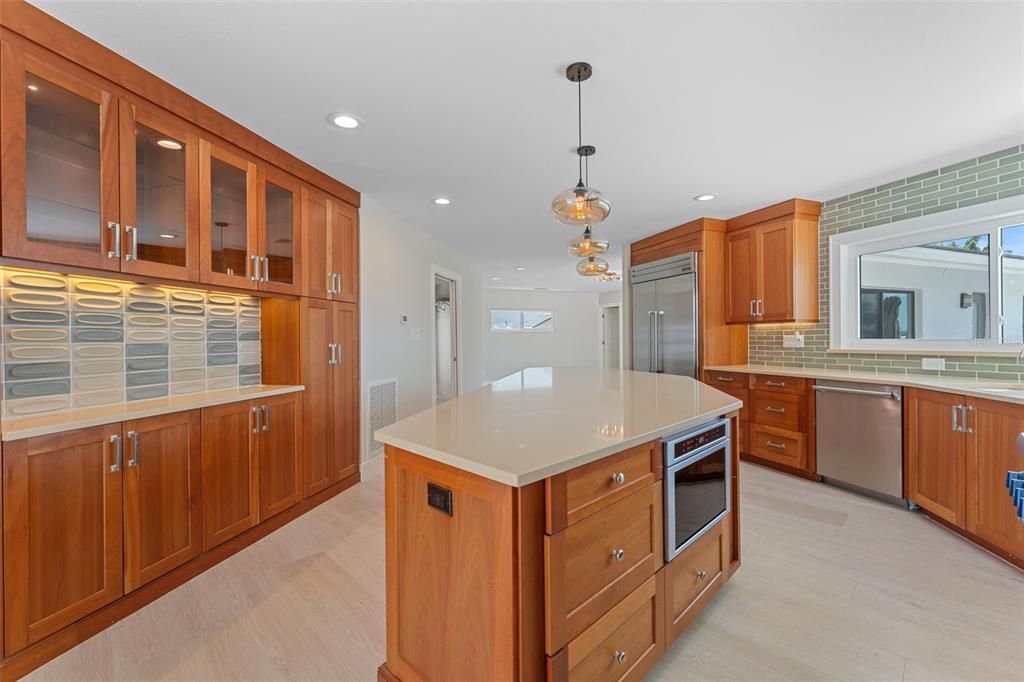 For Sale: $2,345,000 (4 beds, 3 baths, 2494 Square Feet)