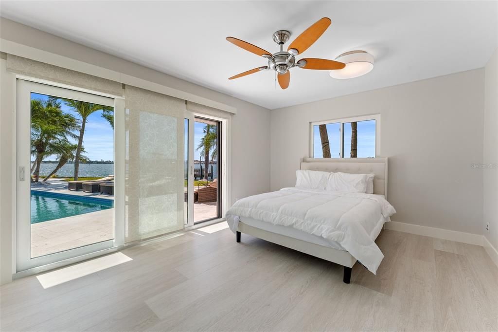 For Sale: $2,345,000 (4 beds, 3 baths, 2494 Square Feet)