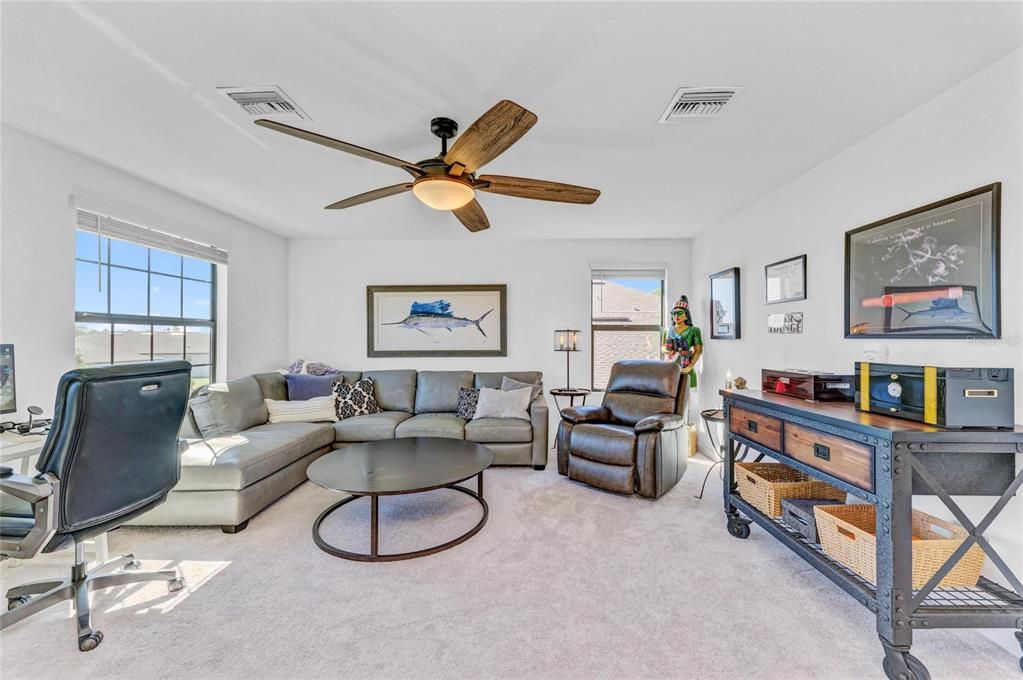 For Sale: $570,000 (4 beds, 3 baths, 2611 Square Feet)