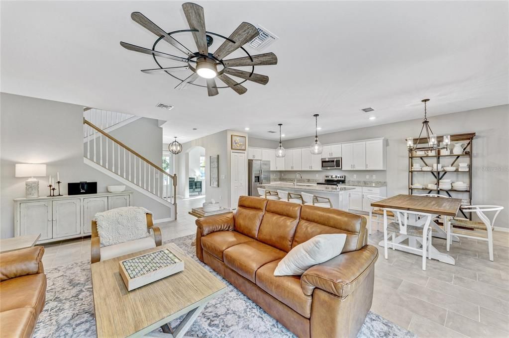 For Sale: $570,000 (4 beds, 3 baths, 2611 Square Feet)