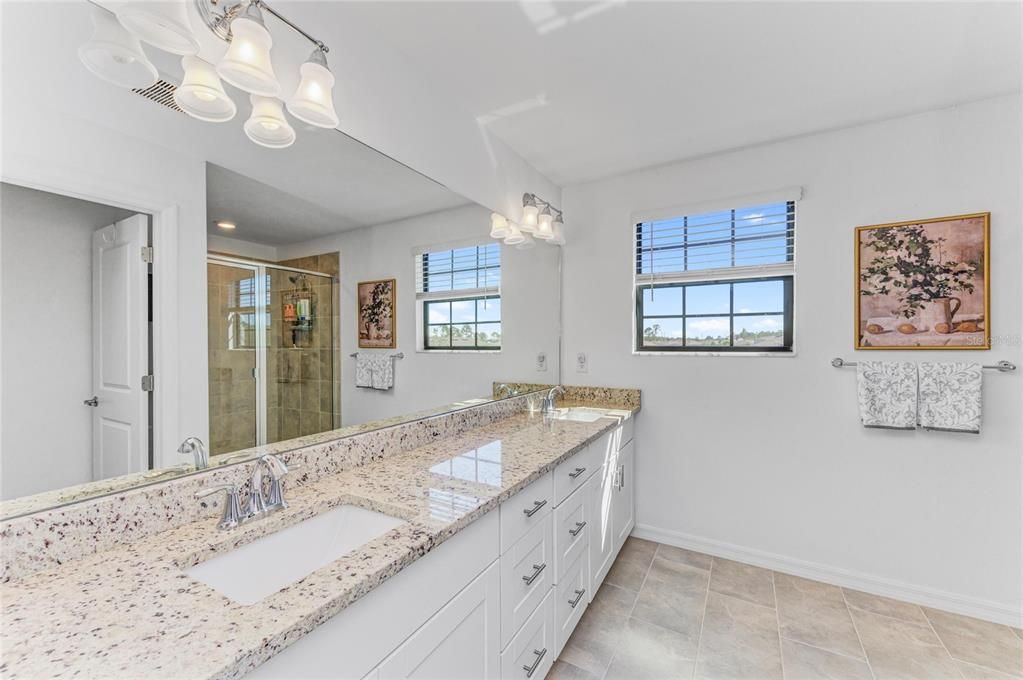 For Sale: $570,000 (4 beds, 3 baths, 2611 Square Feet)