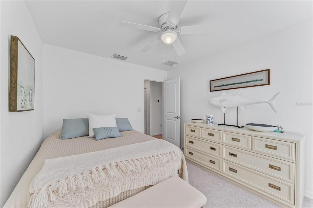 For Sale: $570,000 (4 beds, 3 baths, 2611 Square Feet)