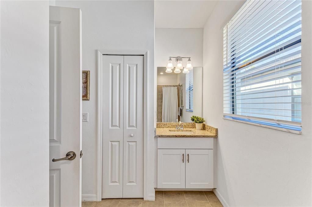 For Sale: $570,000 (4 beds, 3 baths, 2611 Square Feet)