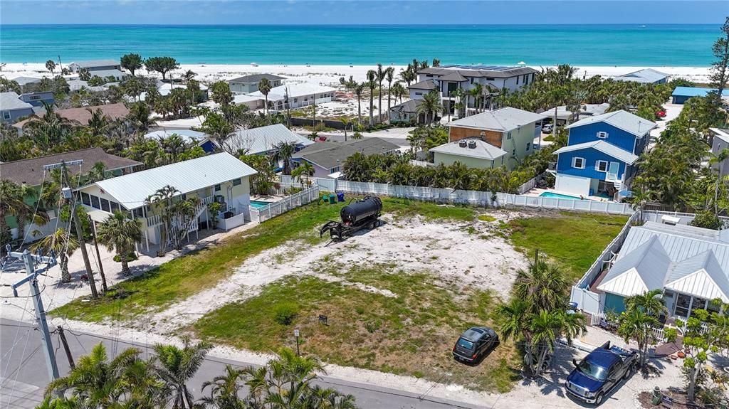 For Sale: $2,200,000 (0.25 acres)