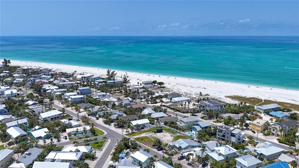 For Sale: $2,200,000 (0.25 acres)