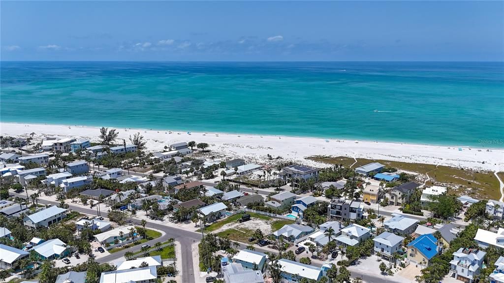 For Sale: $2,200,000 (0.25 acres)