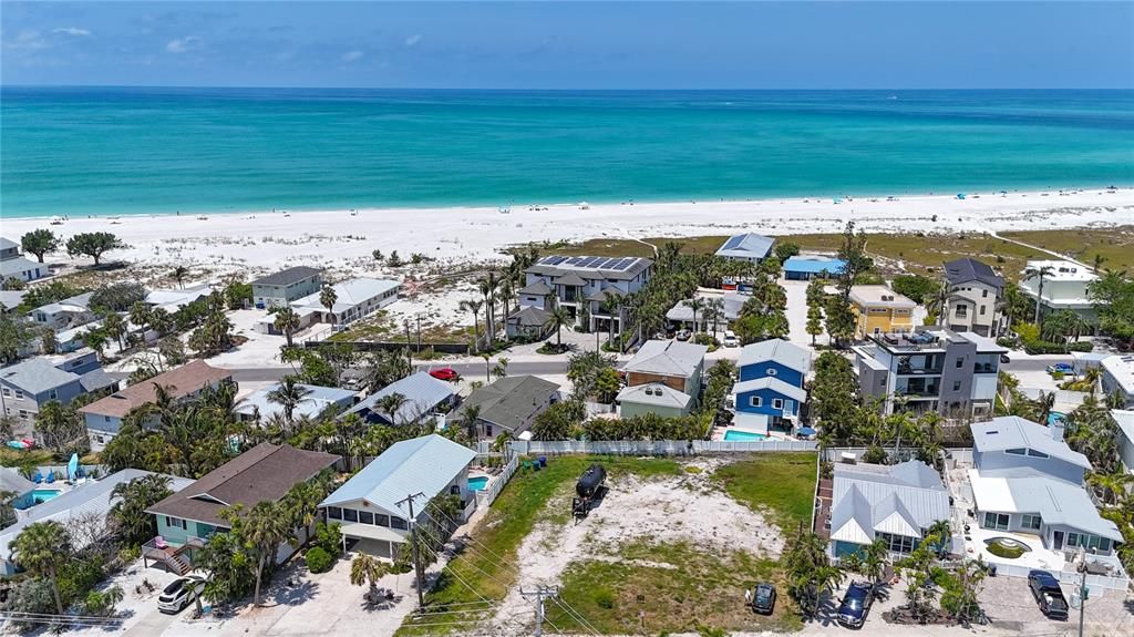 For Sale: $2,200,000 (0.25 acres)