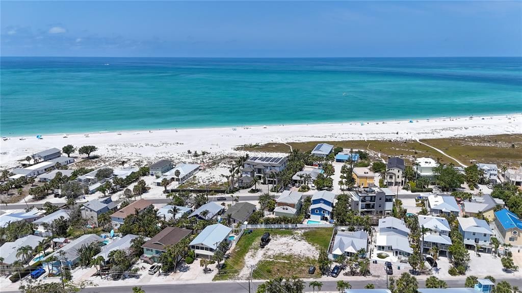 For Sale: $2,200,000 (0.25 acres)