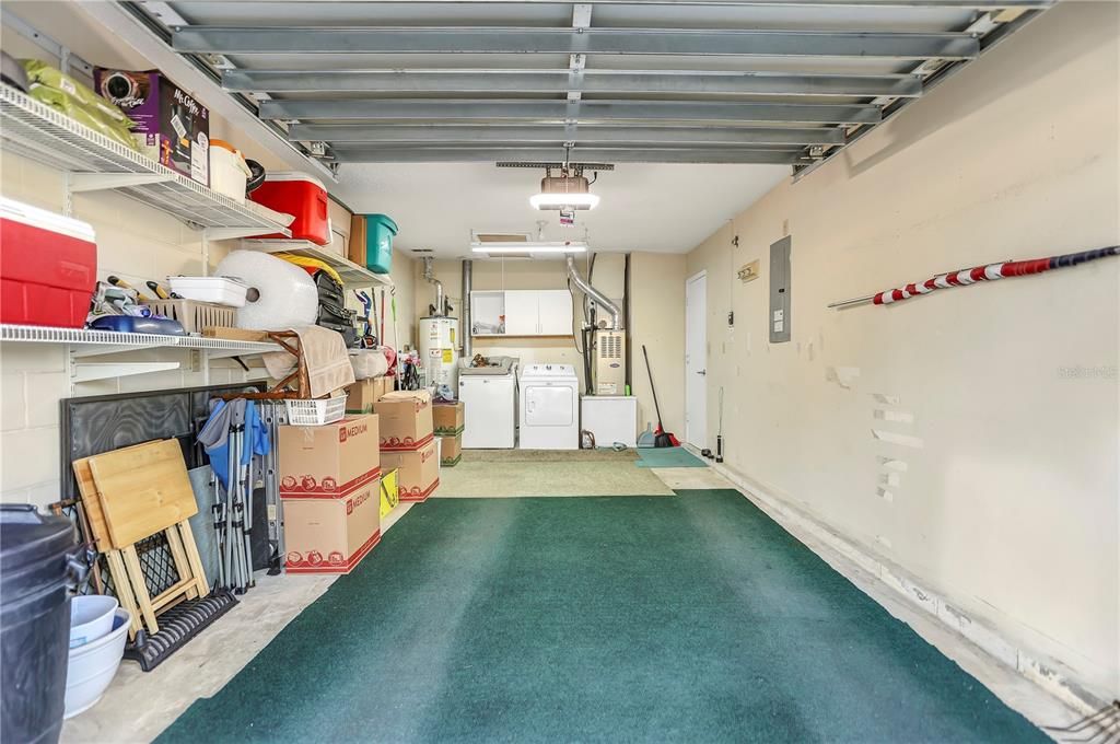 Activo con contrato: $340,000 (3 camas, 2 baños, 1343 Pies cuadrados)