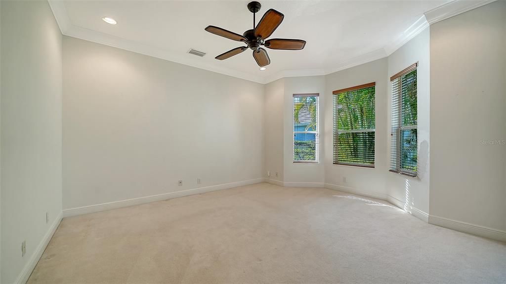 For Sale: $1,550,000 (4 beds, 3 baths, 3851 Square Feet)