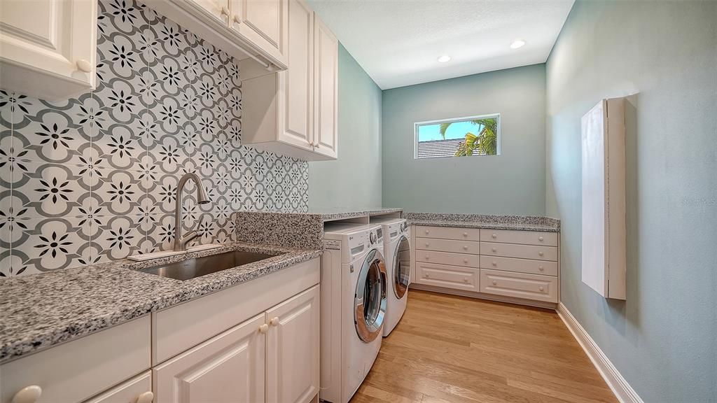 For Sale: $1,550,000 (4 beds, 3 baths, 3851 Square Feet)