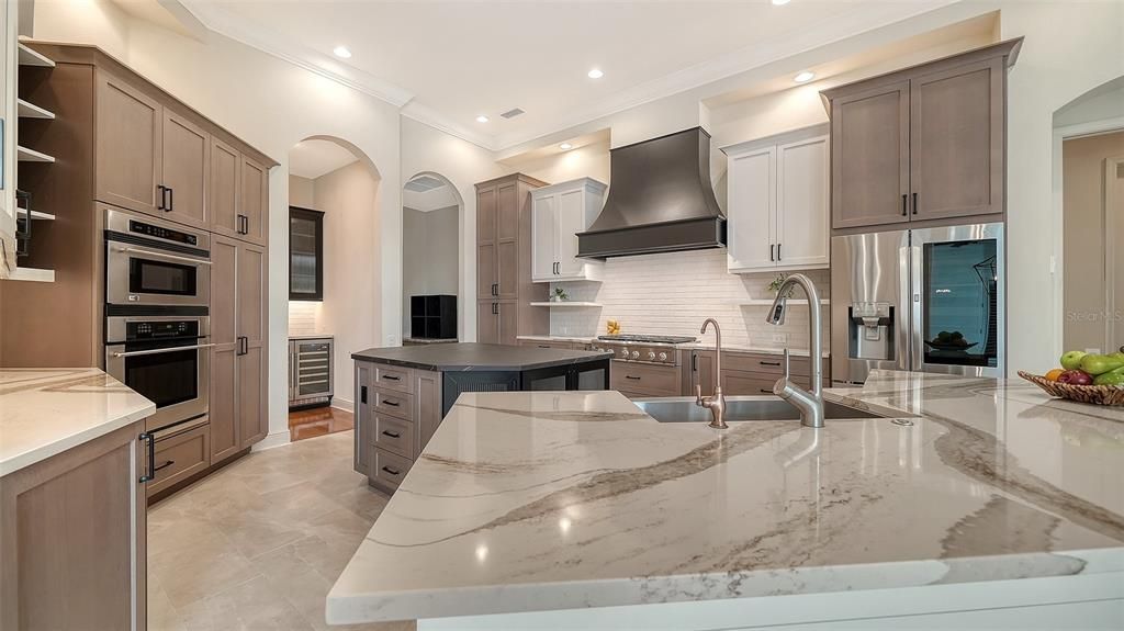 For Sale: $1,550,000 (4 beds, 3 baths, 3851 Square Feet)