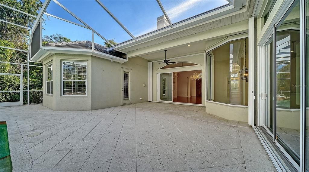 For Sale: $1,550,000 (4 beds, 3 baths, 3851 Square Feet)