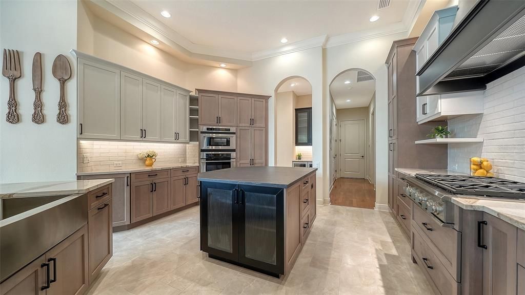 For Sale: $1,550,000 (4 beds, 3 baths, 3851 Square Feet)