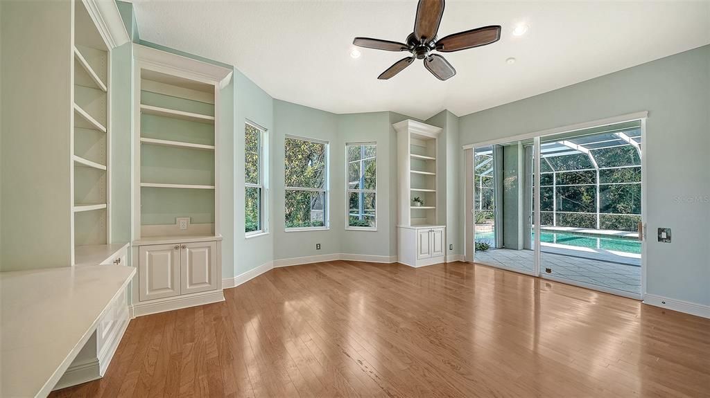 For Sale: $1,550,000 (4 beds, 3 baths, 3851 Square Feet)