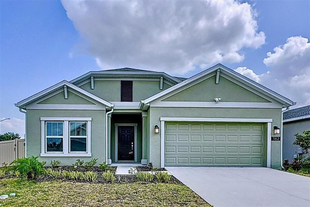 Active With Contract: $2,300 (4 beds, 2 baths, 1848 Square Feet)