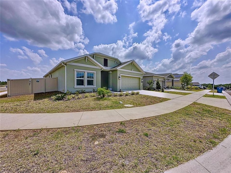 Active With Contract: $2,300 (4 beds, 2 baths, 1848 Square Feet)