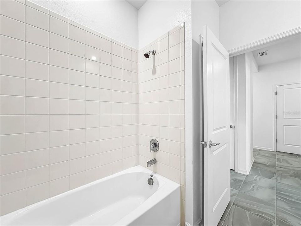 Active With Contract: $2,300 (4 beds, 2 baths, 1848 Square Feet)