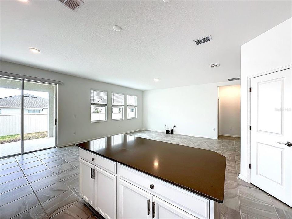 Active With Contract: $2,300 (4 beds, 2 baths, 1848 Square Feet)