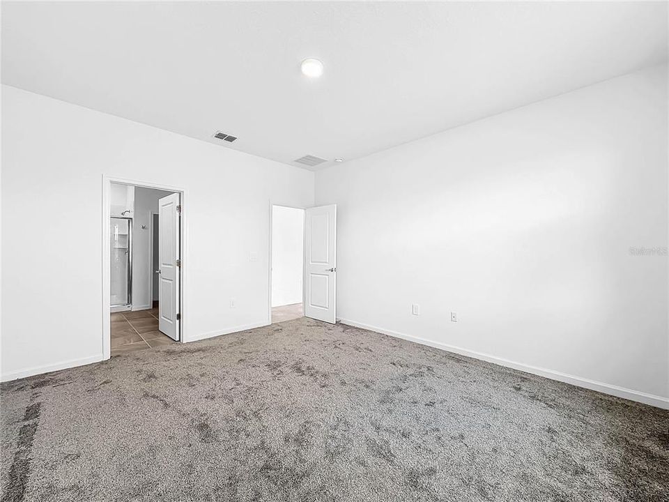 Active With Contract: $2,300 (4 beds, 2 baths, 1848 Square Feet)