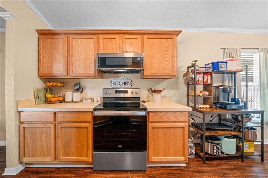 На продажу: $308,100 (3 спален, 2 ванн, 1874 Квадратных фут)