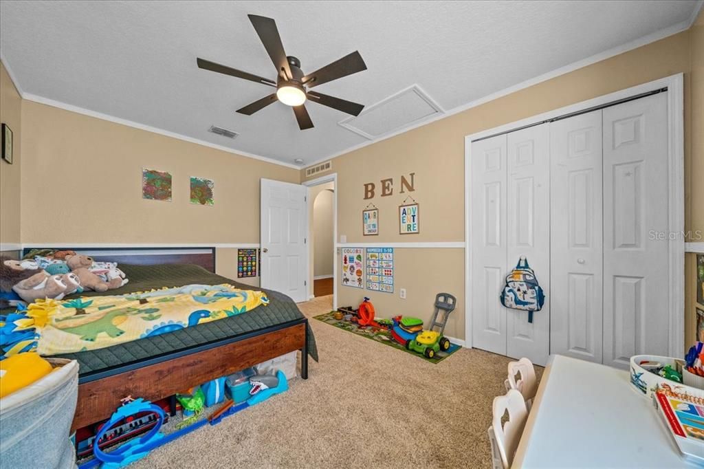 На продажу: $308,100 (3 спален, 2 ванн, 1874 Квадратных фут)