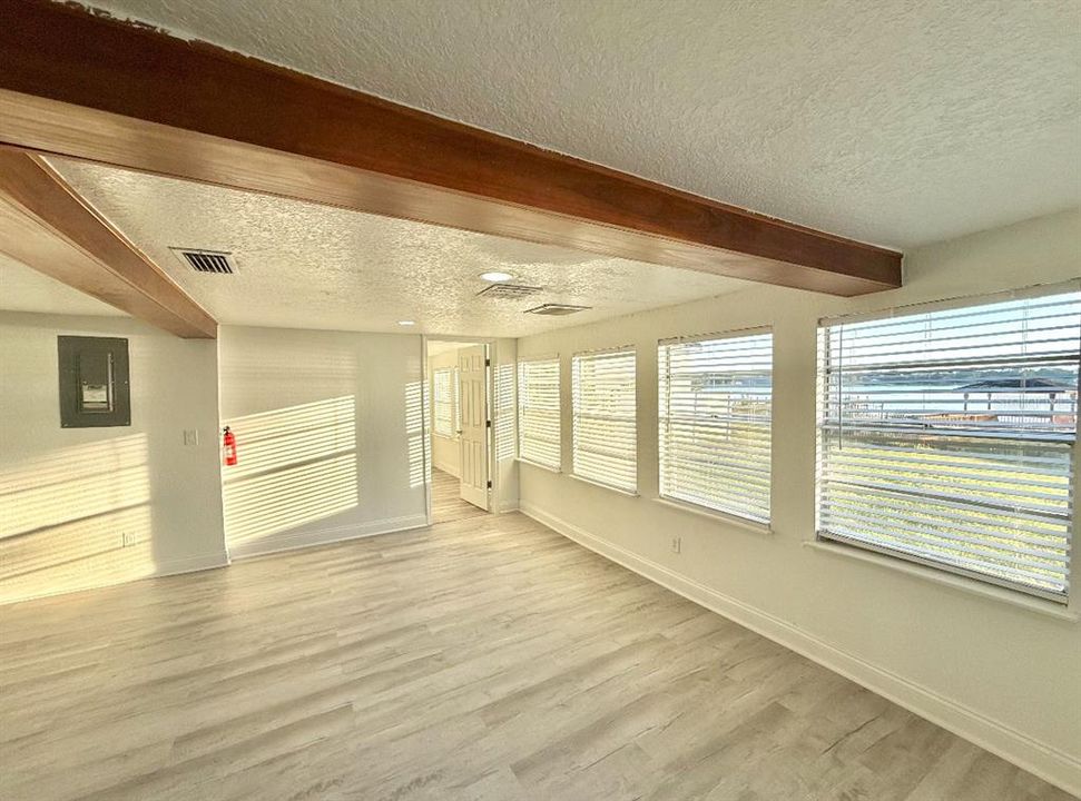 For Rent: $2,600 (3 beds, 2 baths, 1100 Square Feet)