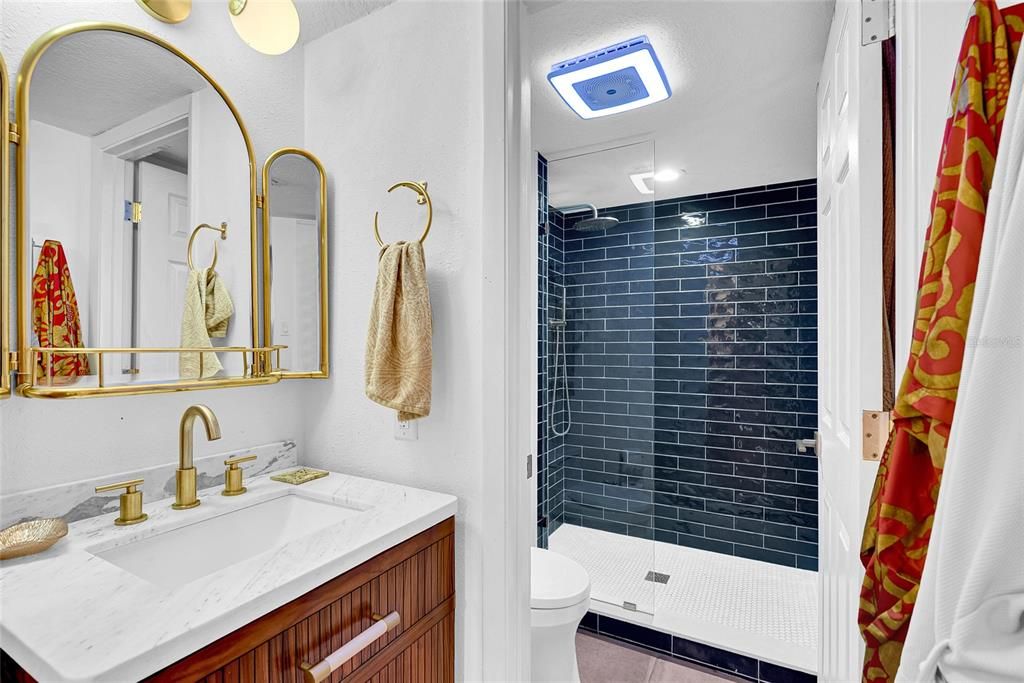 На продажу: $899,000 (2 спален, 2 ванн, 1580 Квадратных фут)