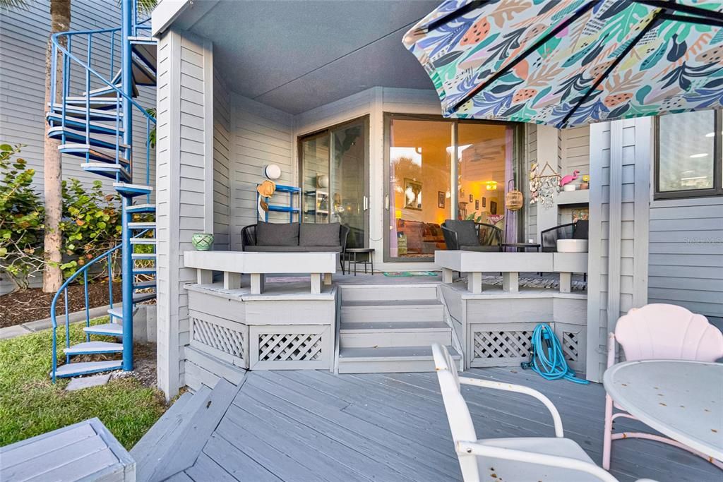 На продажу: $899,000 (2 спален, 2 ванн, 1580 Квадратных фут)